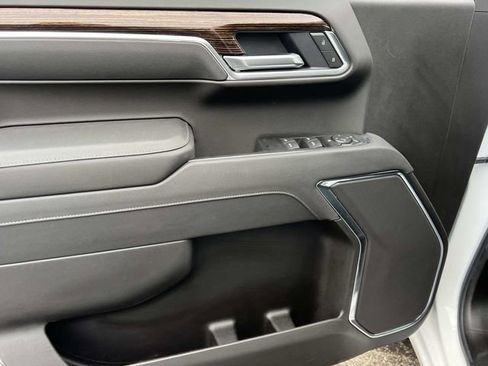 New 2026 GMC Sierra 1500 Elevation image 15