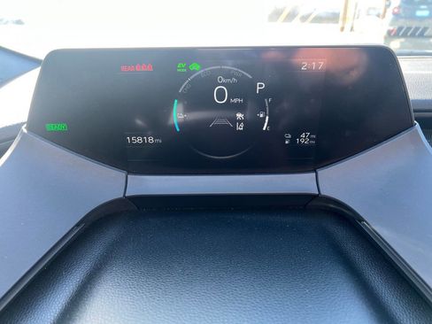 Used 2023 Toyota Prius Prime SE 4dr Hatchback image 16