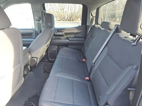 Used 2025 Chevrolet Silverado 1500 LT image 18