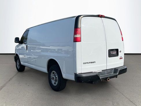 Used 2017 GMC Savana 2500 image 5