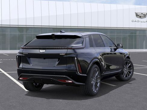 New 2026 Cadillac Lyriq V w/ Exterior Carbon Fiber Package image 4