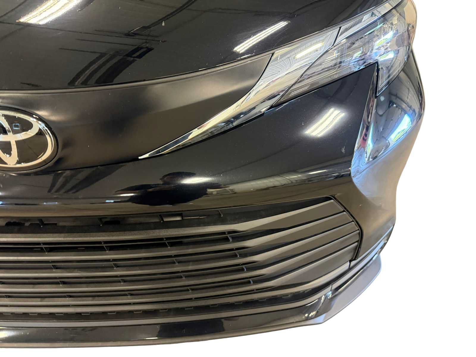 Used 2026 Toyota Sienna LE AWD/4WD image 5