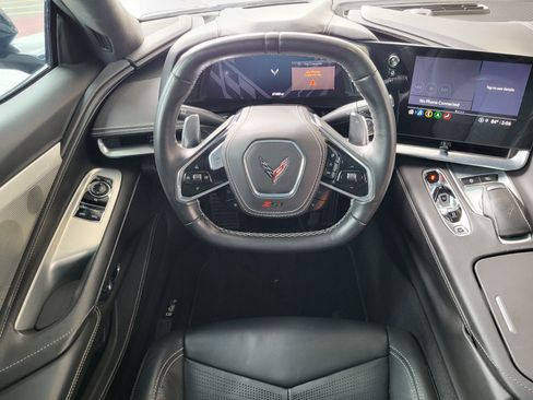 Used 2021 Chevrolet Corvette Stingray Premium Cpe w/ Z51 Performance Package RWD image 10