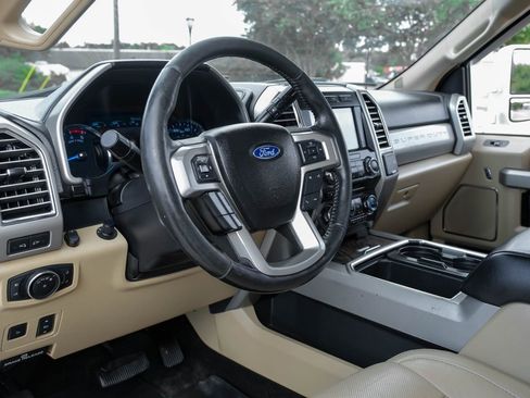 Used 2017 Ford F350 Lariat w/ Lariat Ultimate Package image 3