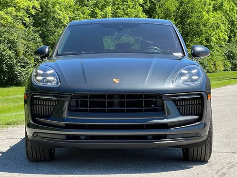 Certified 2022 Porsche Macan S AWD/4WD image 7