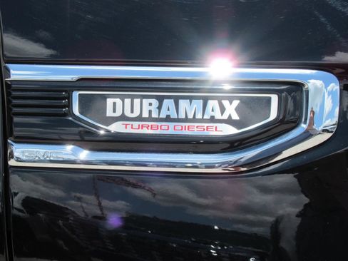 Used 2023 GMC Sierra 1500 SLT w/ SLT Premium Package AWD/4WD image 36