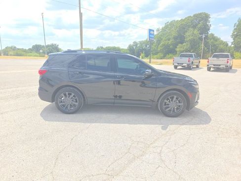 Used 2024 Chevrolet Equinox RS FWD image 2