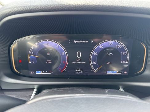 Used 2024 Jeep Wagoneer 4WD image 4