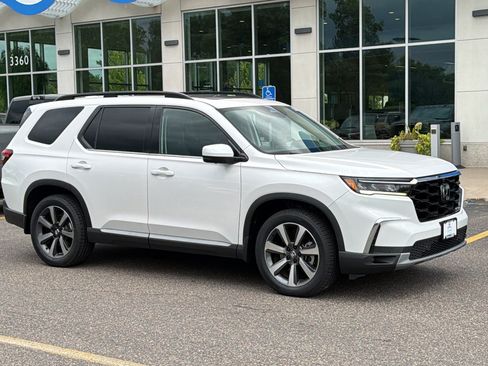 Certified 2023 Honda Pilot Elite image 1