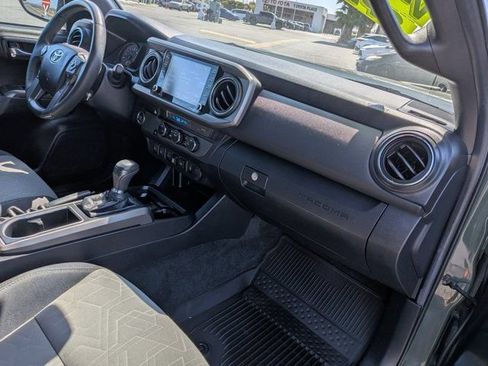 Used 2022 Toyota Tacoma TRD Off-Road w/ Technology Package RWD image 6