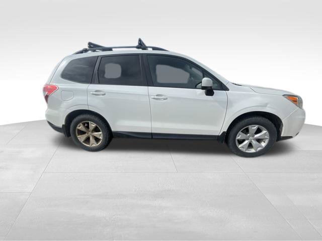 Used 2016 Subaru Forester 2.5i Premium w/ Protection Package #1 AWD/4WD image 10