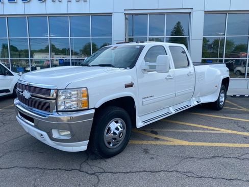 Used 2011 Chevrolet Silverado 3500 LTZ w/ LTZ Plus Package AWD/4WD image 1
