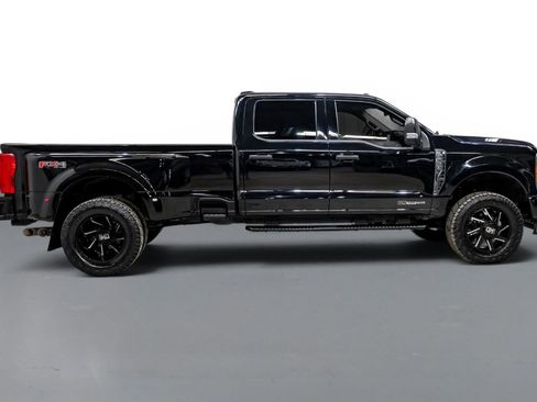 Used 2023 Ford F350 XLT w/ FX4 Off-Road Package AWD/4WD image 6