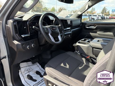 Used 2025 GMC Sierra 1500 Elevation image 9