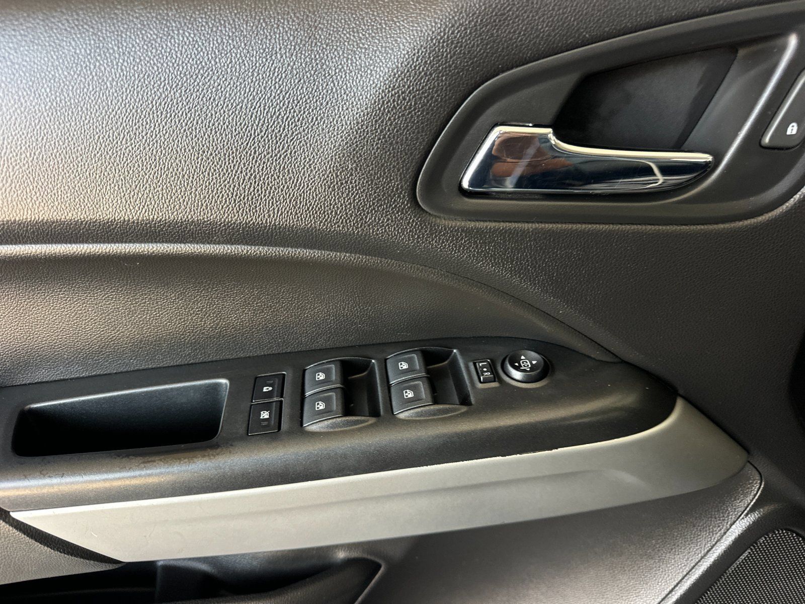 Used 2018 Chevrolet Colorado ZR2 AWD/4WD image 10