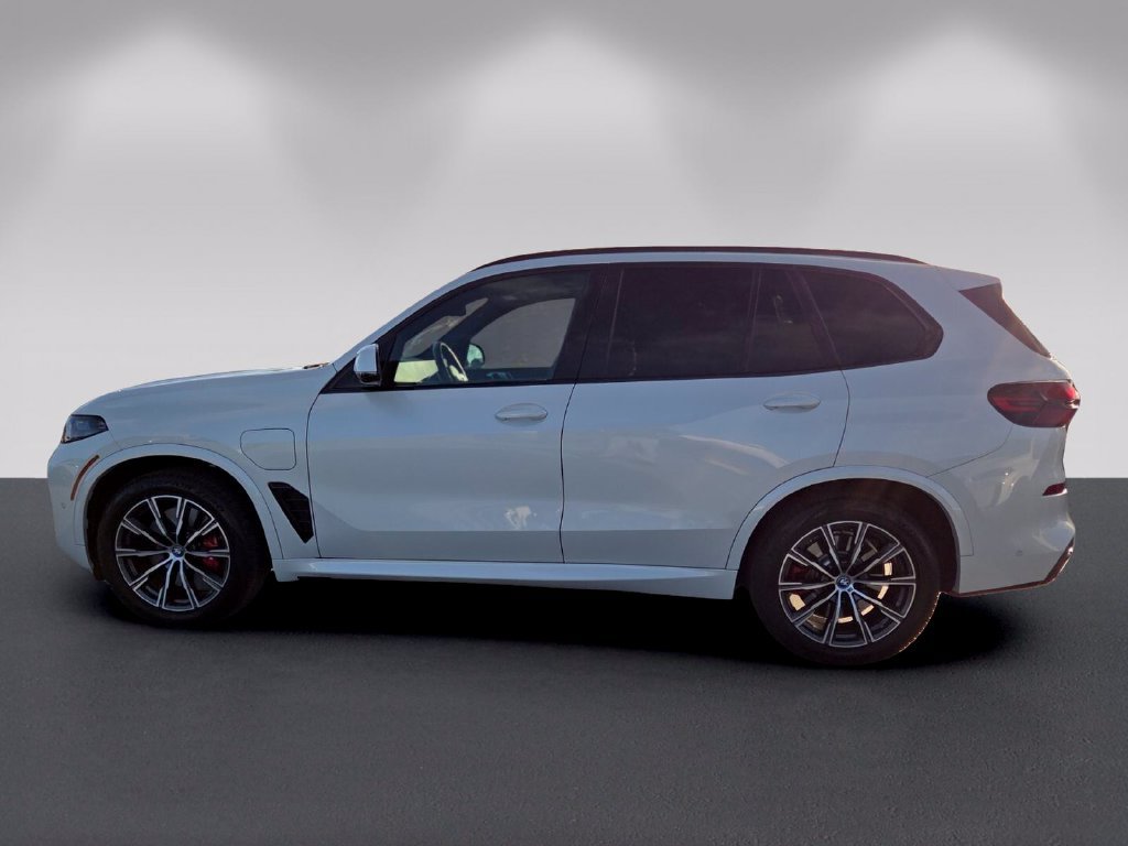 Certified 2025 BMW X5 xDrive50e w/ M Sport Package AWD/4WD image 7