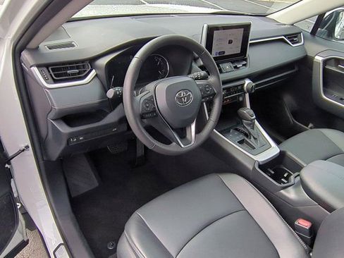 Certified 2025 Toyota RAV4 XLE Premium image 9