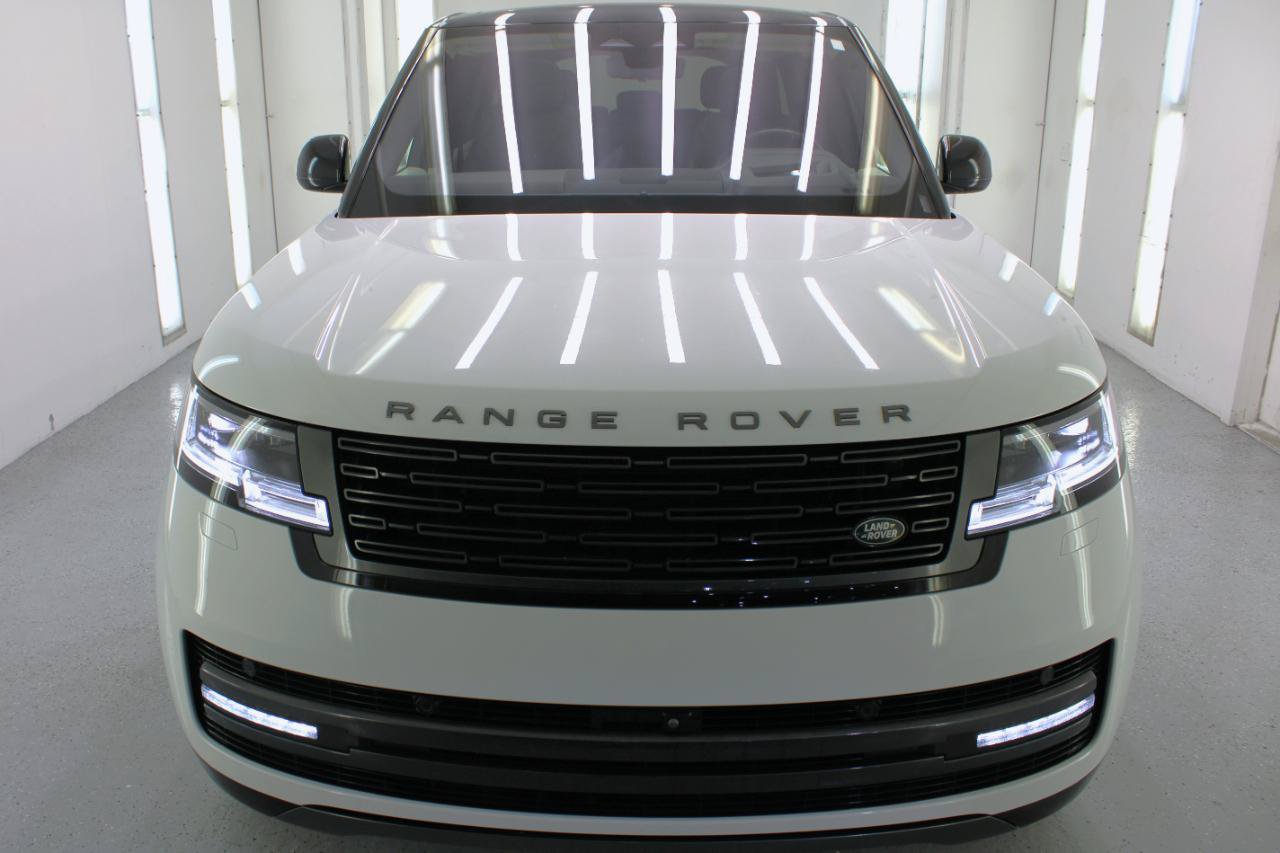 Used 2022 Land Rover Range Rover Long Wheelbase SE AWD/4WD image 3