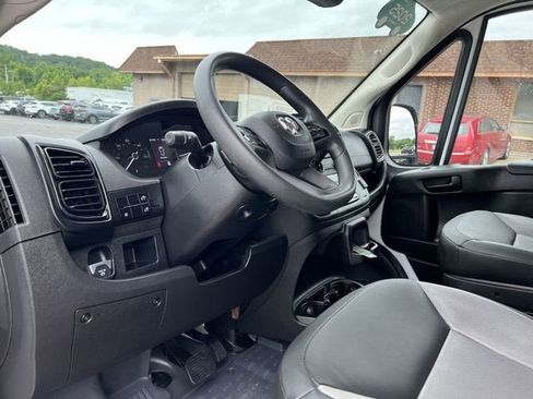 Used 2025 RAM ProMaster 2500 w/ Convenience Group FWD image 10