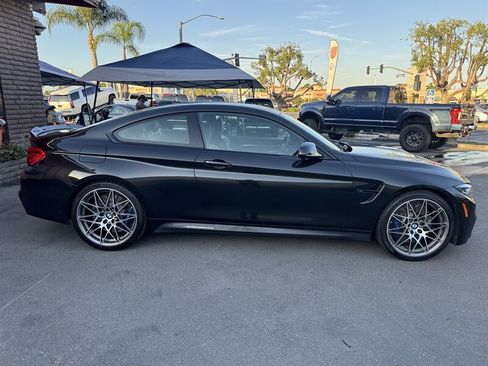 Used 2018 BMW M4 Coupe w/ Competition Package RWD image 21