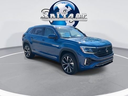 New 2026 Volkswagen Atlas Cross Sport SEL Premium R-Line AWD/4WD image 2