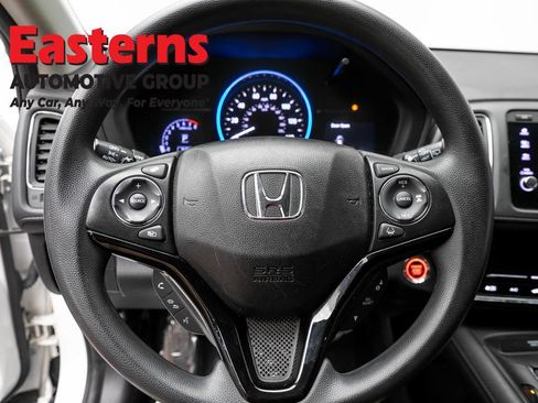 Used 2019 Honda HR-V EX image 10