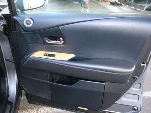 Used 2014 Lexus RX 450h AWD image 26