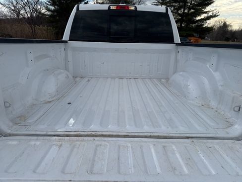 Used 2023 RAM 1500 Laramie AWD/4WD image 15