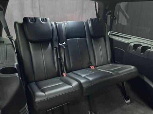Used 2015 Ford Expedition XLT w/ Equipment Group 202A AWD/4WD image 31