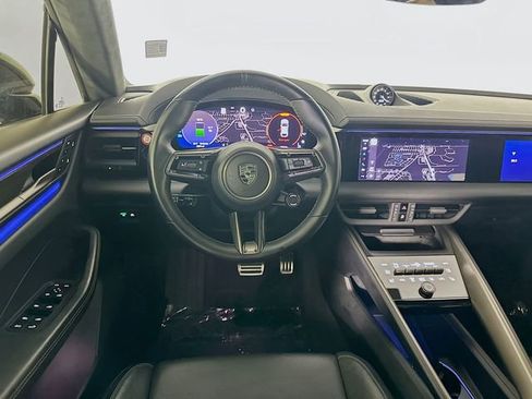 Used 2024 Porsche Macan Turbo Electric AWD/4WD image 23