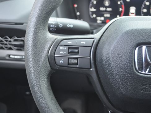 Certified 2025 Honda Accord LX image 18