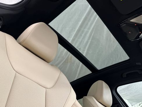 Used 2023 BMW X3 xDrive30i w/ Premium Package image 17