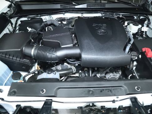 Certified 2023 Toyota Tacoma TRD Sport image 33