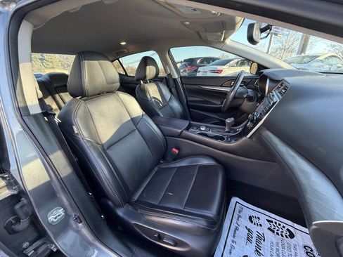 Used 2018 Nissan Maxima 3.5 SV FWD image 8
