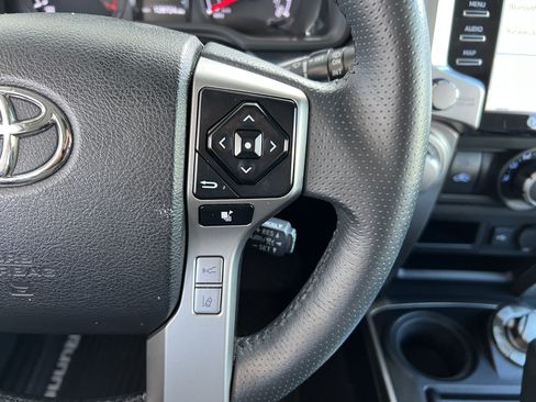 Used 2021 Toyota 4Runner SR5 Premium w/ Moonroof Package AWD/4WD image 31
