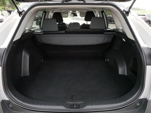 Certified 2025 Toyota RAV4 XLE AWD/4WD image 18