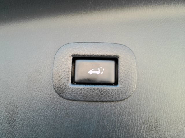 Used 2017 Nissan Armada Platinum RWD image 30