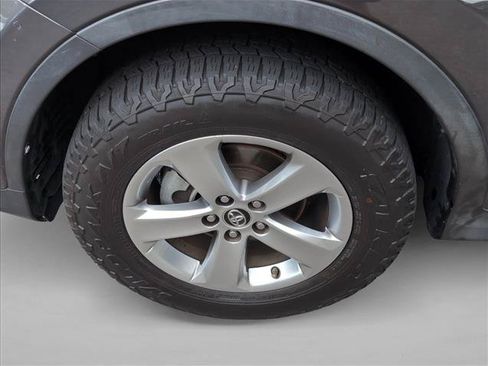 Used 2015 Toyota RAV4 XLE FWD image 30