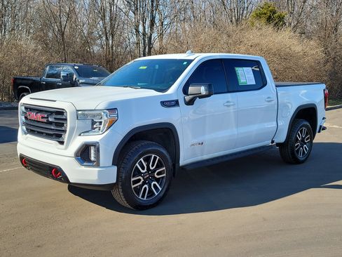 Used 2022 GMC Sierra 1500 AT4 w/ AT4 Preferred Package image 2