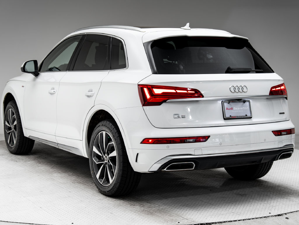 Used 2023 Audi Q5 2.0T Premium Plus w/ Premium Plus Package AWD/4WD image 3