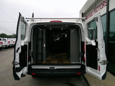 Used 2018 Ford Transit 250 130 Low Roof w/ Exterior Upgrade Package RWD image 7