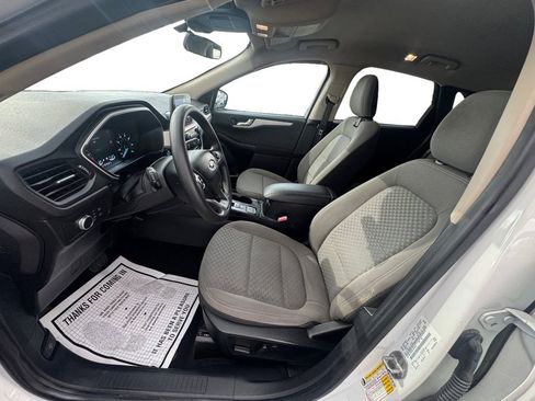 Used 2020 Ford Escape SE image 10
