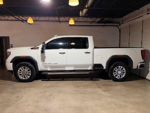 Used 2020 GMC Sierra 2500 Denali AWD/4WD image 2