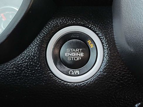 Used 2021 RAM 1500 Big Horn RWD image 23