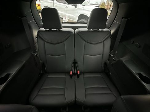 Used 2023 Cadillac XT6 Premium Luxury image 23