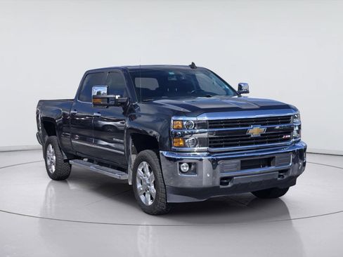 Used 2017 Chevrolet Silverado 2500 LTZ w/ LTZ Plus Package AWD/4WD image 3