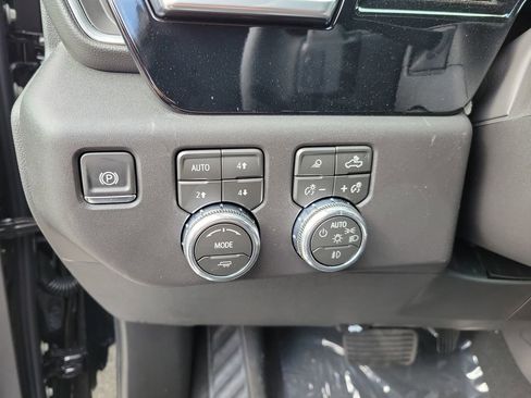 New 2026 GMC Sierra 1500 SLT w/ SLT Premium Plus Package image 21