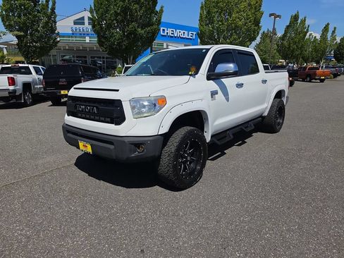 Used 2017 Toyota Tundra Platinum AWD/4WD image 2