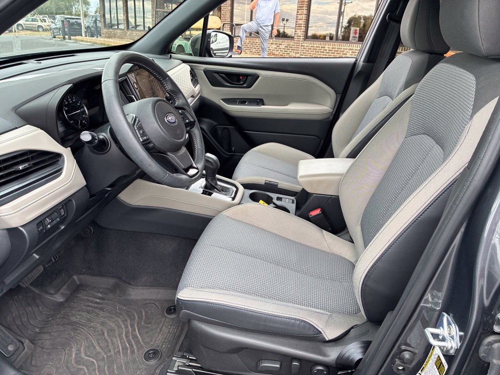 Certified 2025 Subaru Forester Premium AWD/4WD image 10