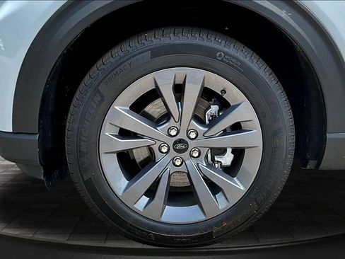 New 2026 Ford Explorer Active w/ Active Comfort Package AWD/4WD image 12